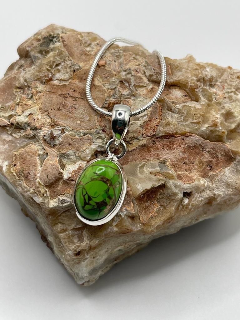 Green Agate Necklace - Set in 925 Sterling Silver.
